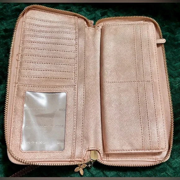 🩷💛 Michael Kors “Alex” Continental Wallet in Rose Gold Glitter - Picture 13 of 14